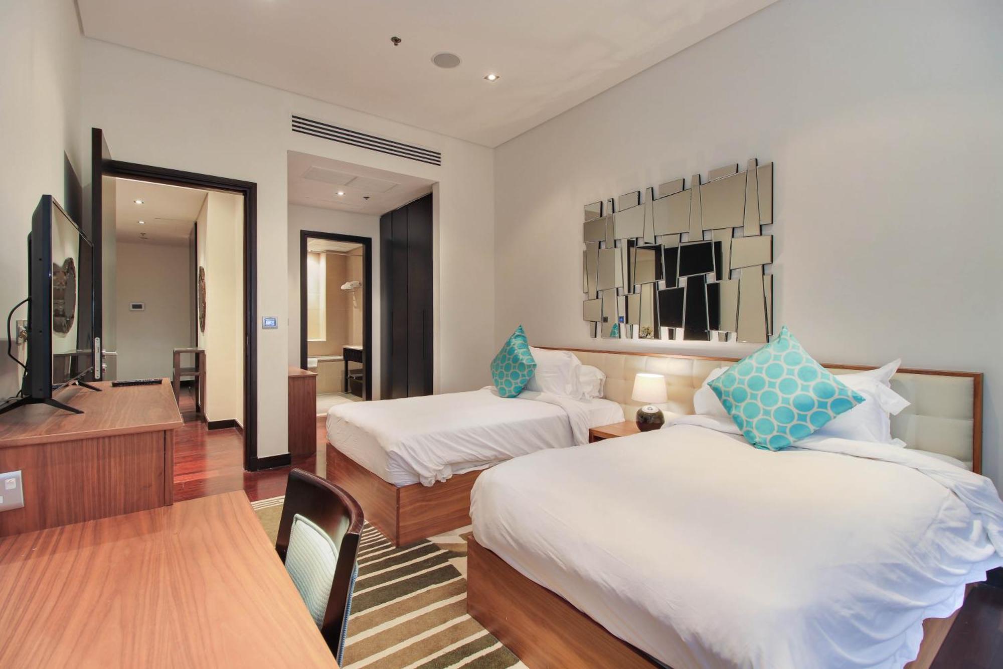 Luxe Getaways Royal Amwaj Palm Jumeirah Resort Apartment Holiday Home Дубай Екстер'єр фото